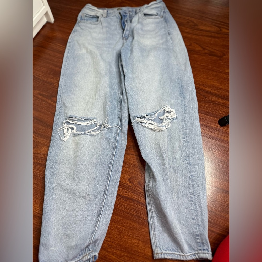 Ae mom jeans
